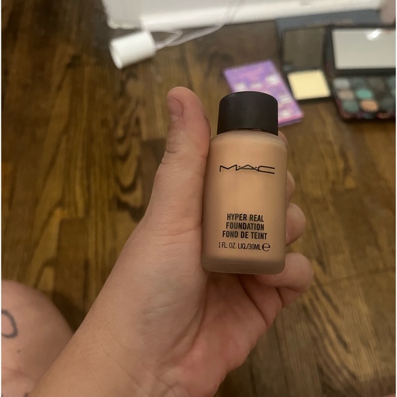 Makeup Bundle! - Picture 7 of 16